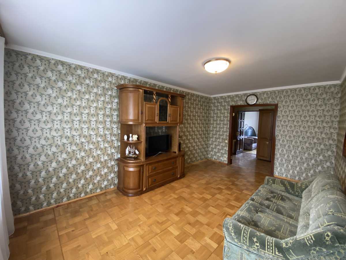 Продаж 4-кімнатної квартири 88 м², Бориславська вул., 54