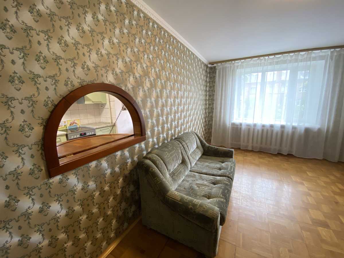 Продаж 4-кімнатної квартири 88 м², Бориславська вул., 54