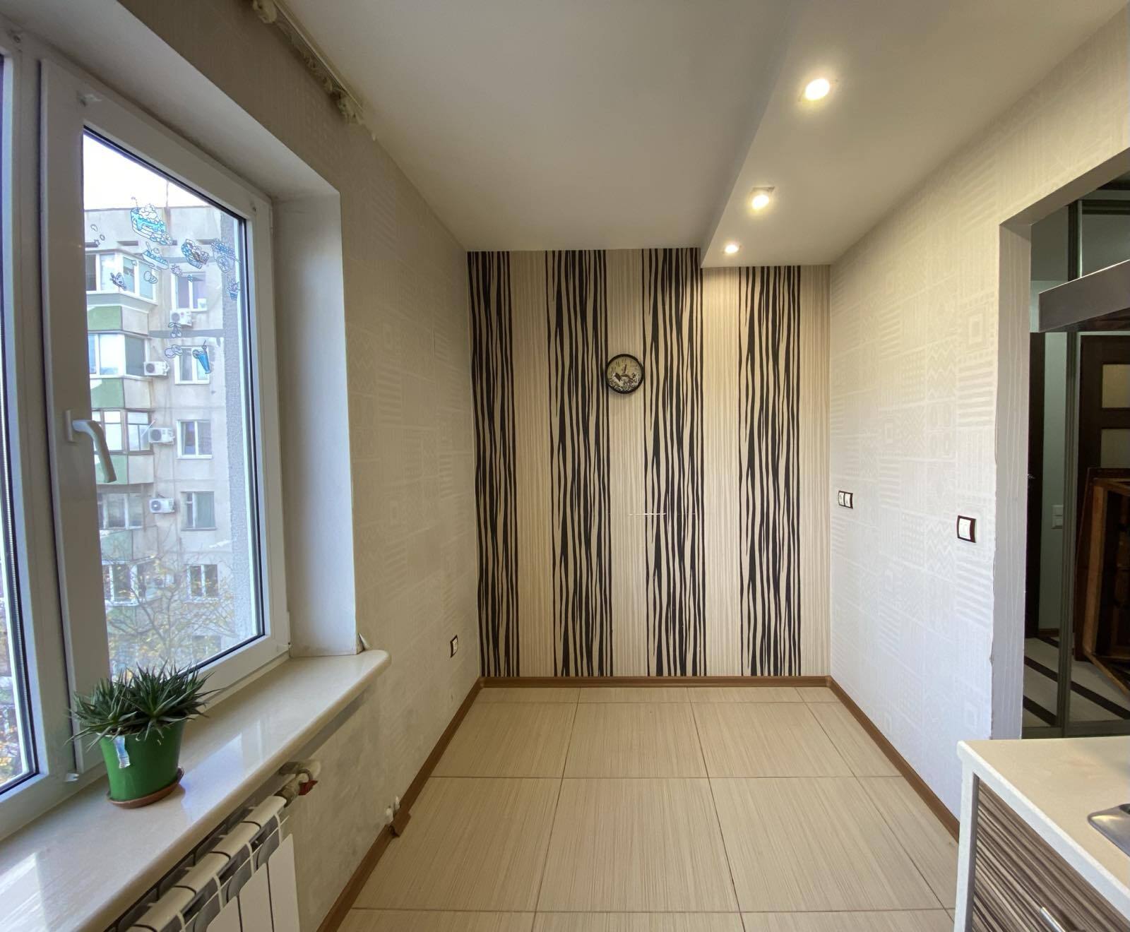 Продаж 3-кімнатної квартири 68 м², Товарищеська вул.