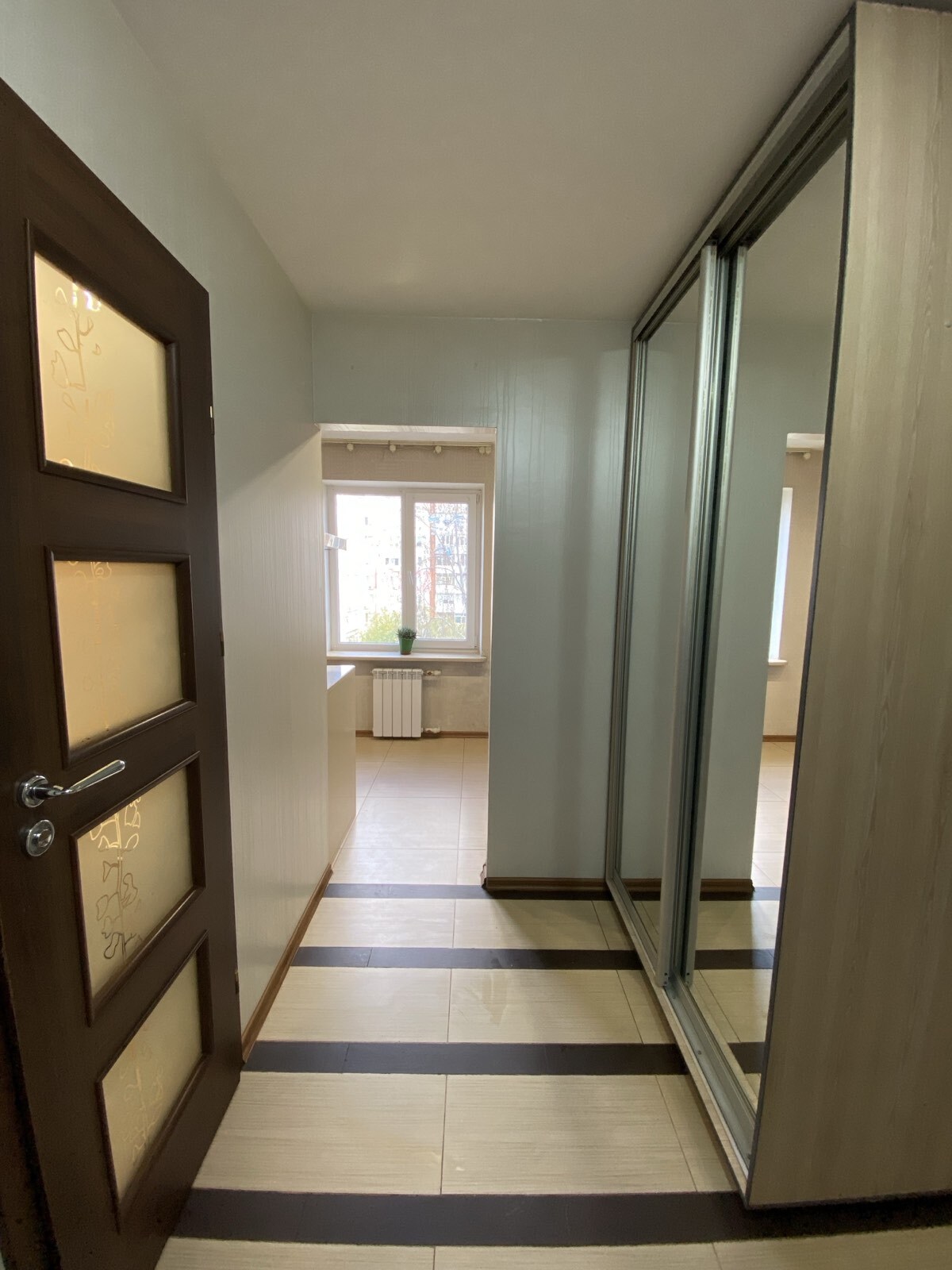 Продаж 3-кімнатної квартири 68 м², Товарищеська вул.