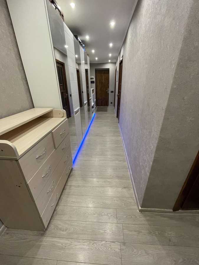 Продажа 2-комнатной квартиры 68 м², Генерала Витрука ул., 7А