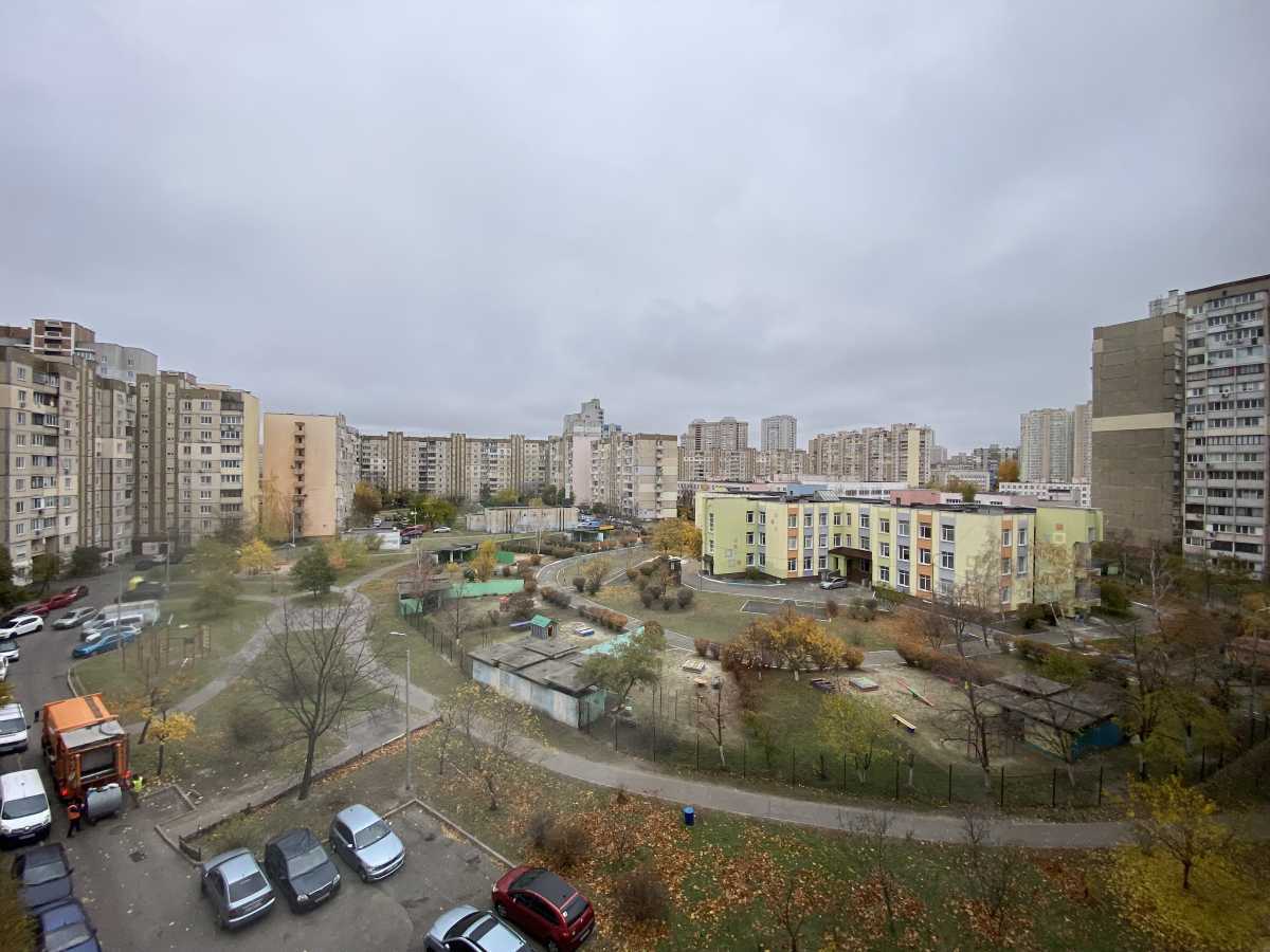 Аренда 2-комнатной квартиры 54 м², Ревуцкого ул., 30/1