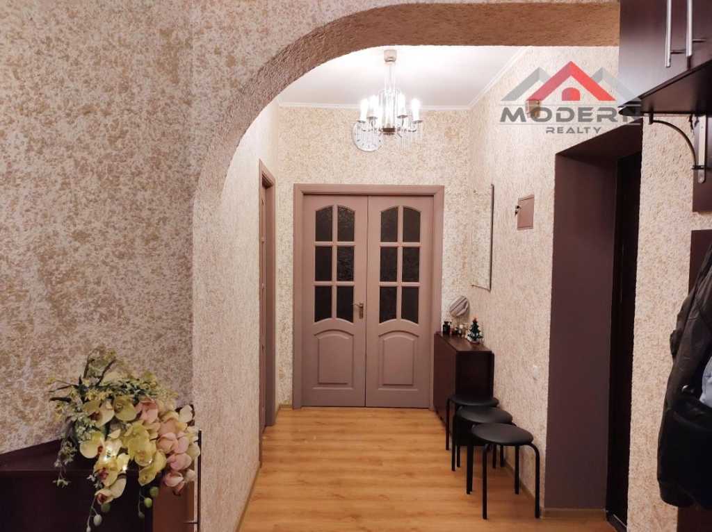 Продажа 3-комнатной квартиры 82 м², Королева ул.