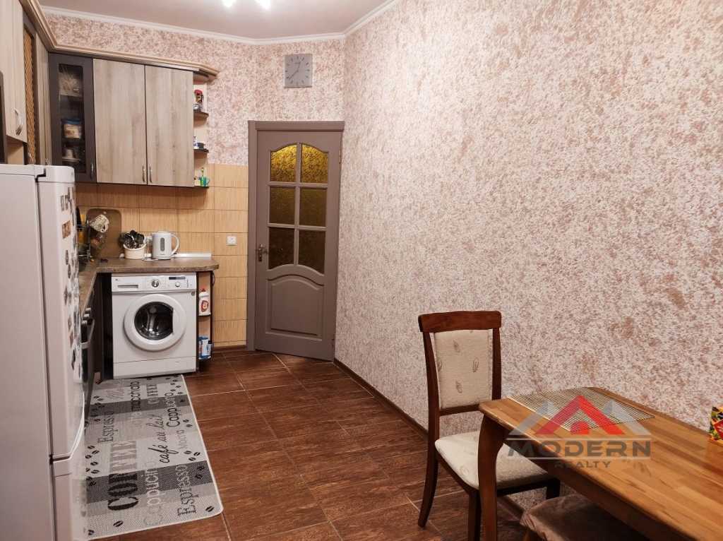 Продажа 3-комнатной квартиры 82 м², Королева ул.