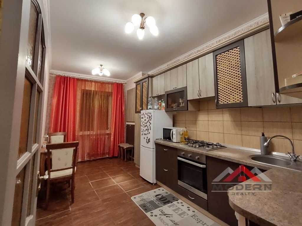 Продажа 3-комнатной квартиры 82 м², Королева ул.