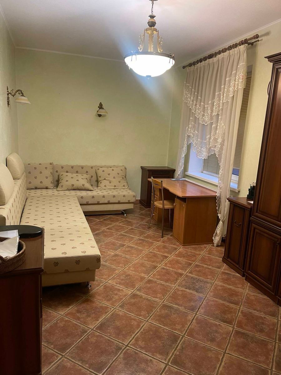 Продаж котеджу 400 м², Івана Франка вул., 206
