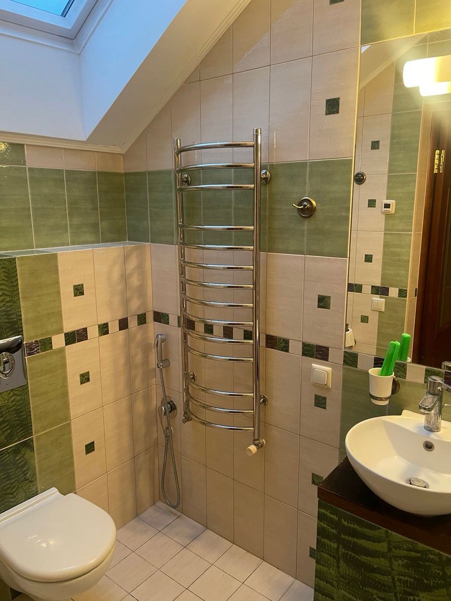 Продаж котеджу 400 м², Івана Франка вул., 206