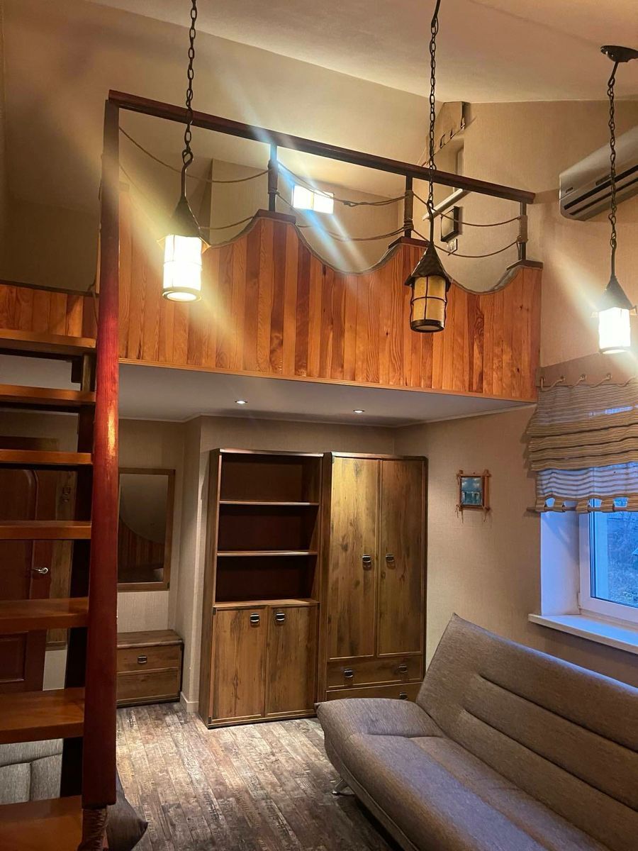 Продаж котеджу 400 м², Івана Франка вул., 206