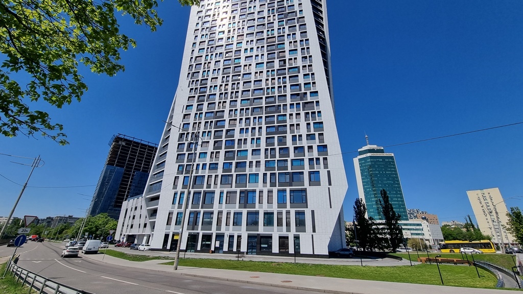 Продаж 1-кімнатної квартири 52.6 м², Перемоги просп., 11