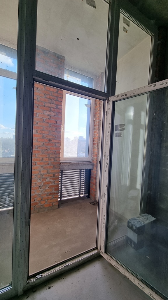 Продаж 1-кімнатної квартири 52.6 м², Перемоги просп., 11