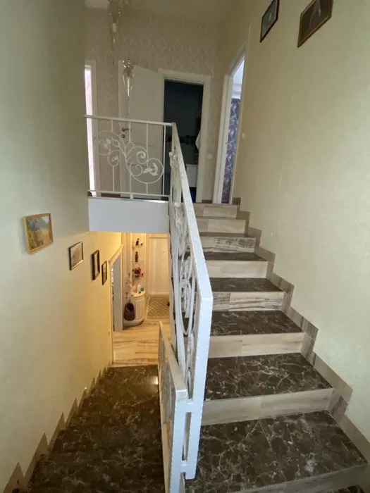 Оренда будинку 185 м², 8-а Абрикосова вул.
