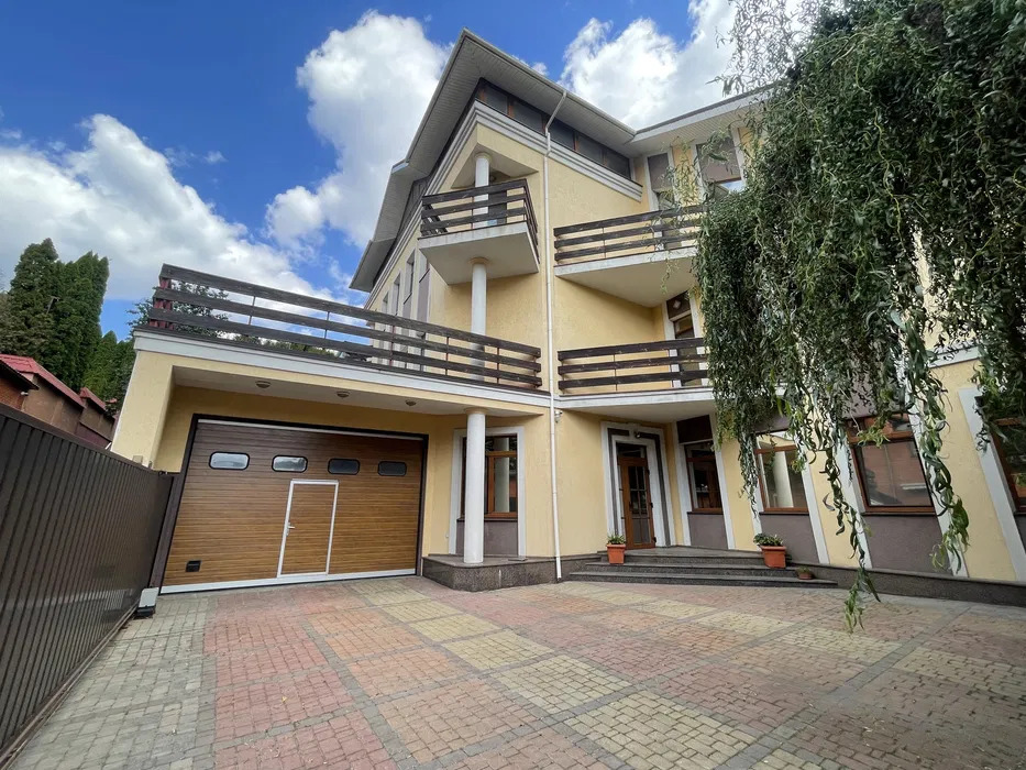 Оренда будинку 680 м², Мичуріна вул.