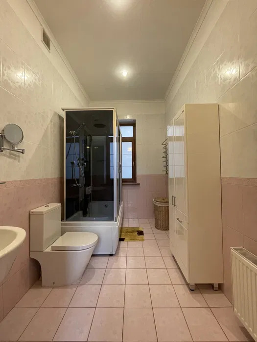 Оренда будинку 680 м², Мичуріна вул.