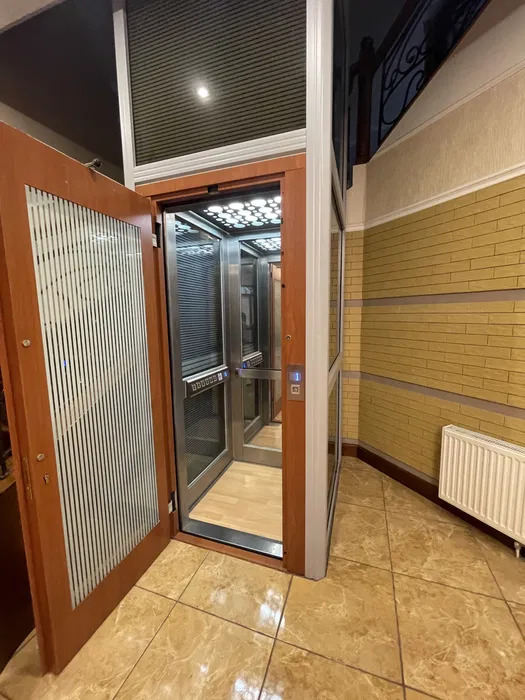 Оренда будинку 680 м², Мичуріна вул.