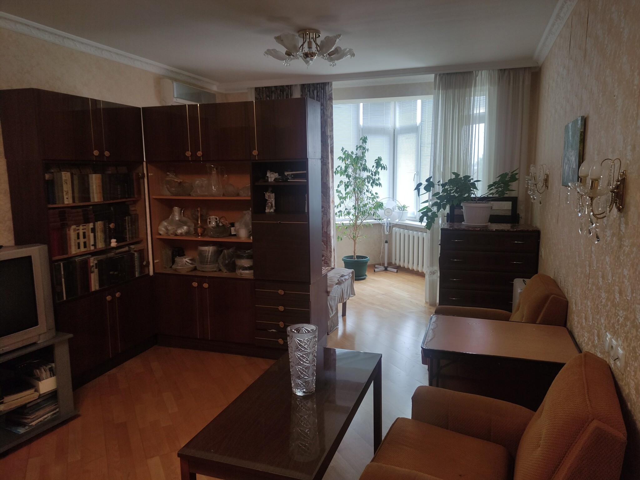 Продажа 1-комнатной квартиры 52 м², Хмельницкая ул., 10