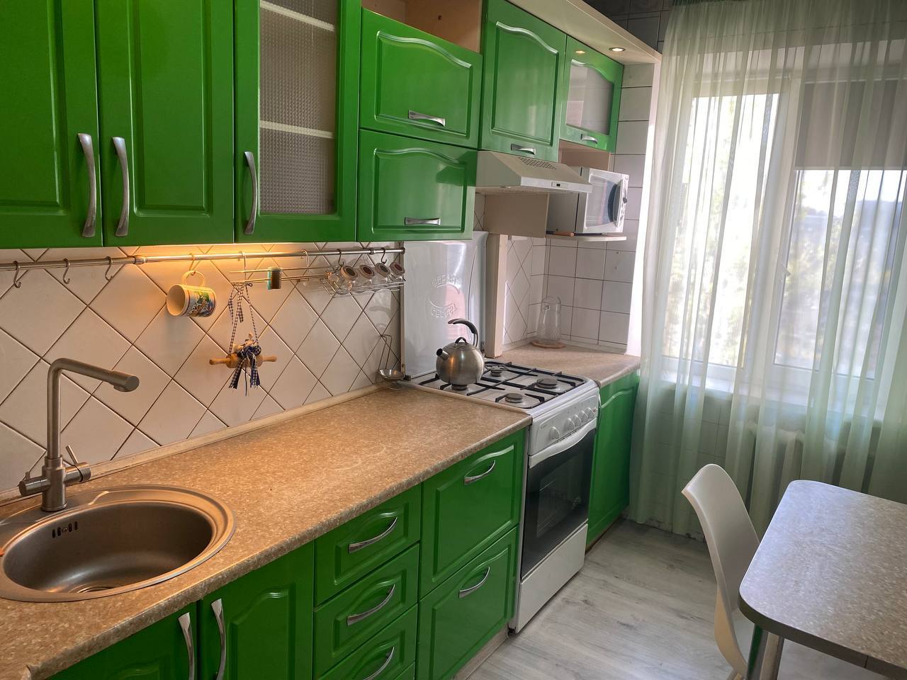 Аренда 3-комнатной квартиры 65 м², Экипажный пер., 2 К1