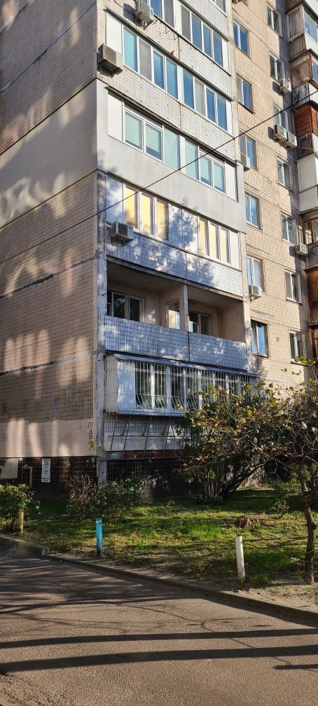 Продаж 2-кімнатної квартири 52 м²