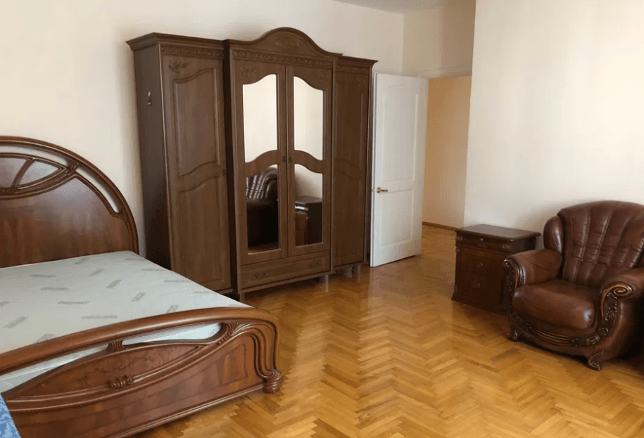 Аренда 4-комнатной квартиры 170 м²