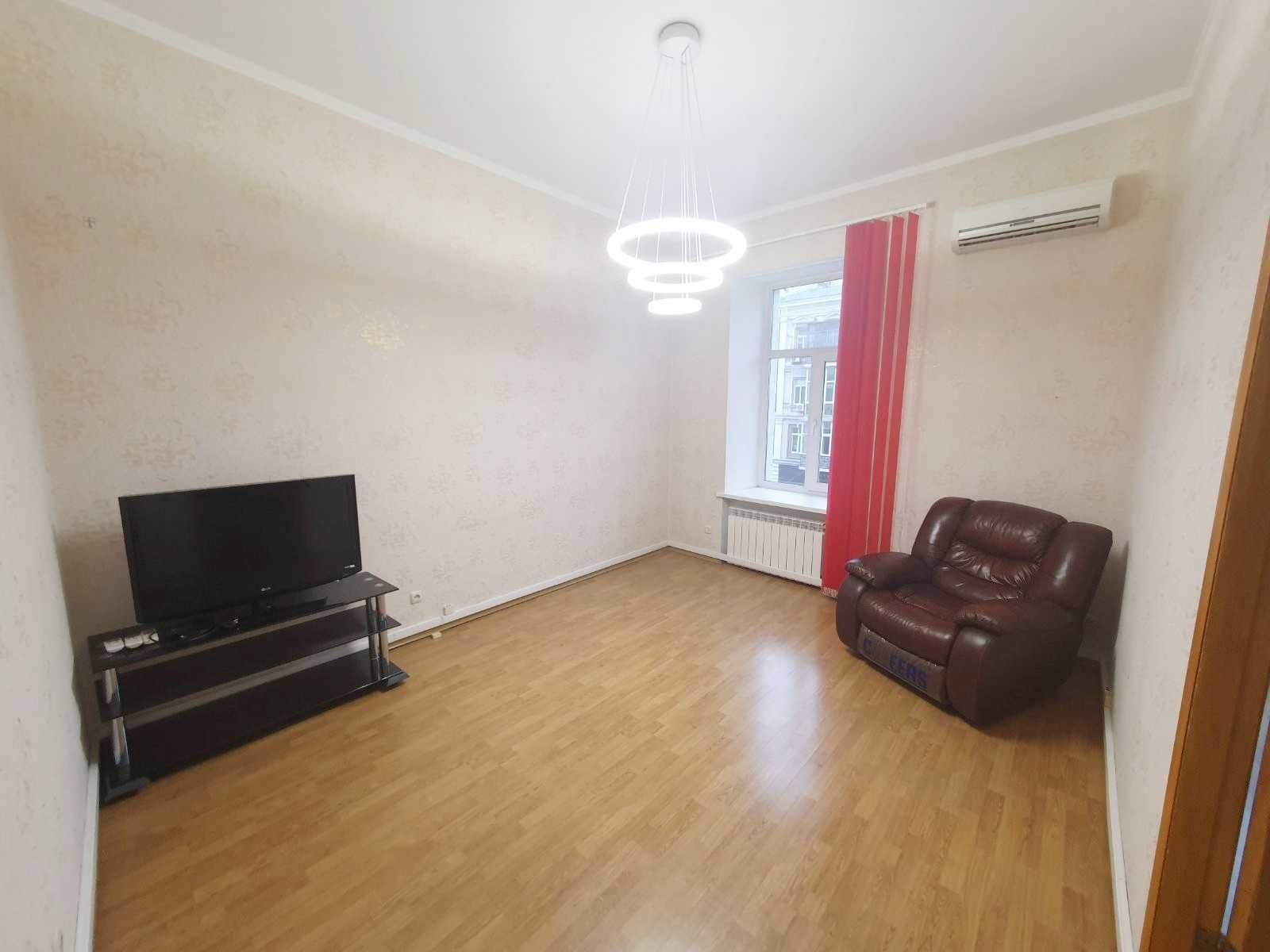 Аренда 3-комнатной квартиры 140 м²