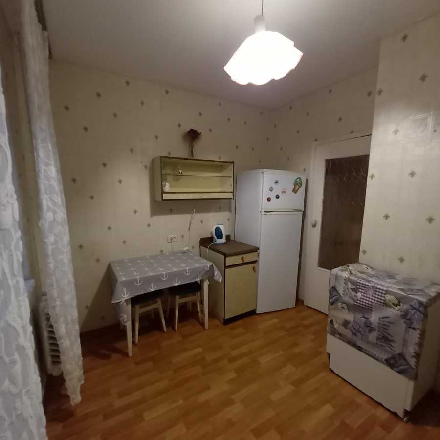 Оренда 2-кімнатної квартири 56 м², Правди просп., 31