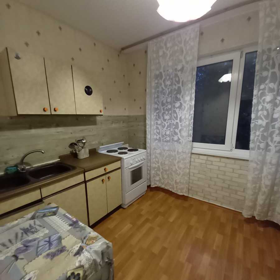 Оренда 2-кімнатної квартири 56 м², Правди просп., 31