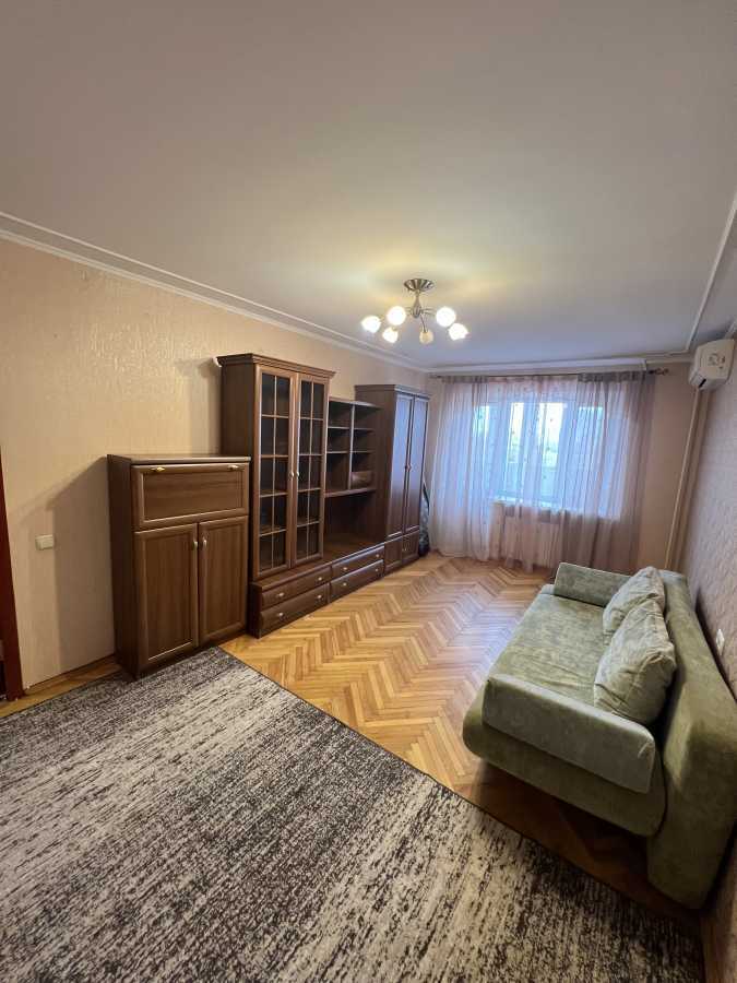 Оренда 2-кімнатної квартири 56 м², Відрадний просп., 55