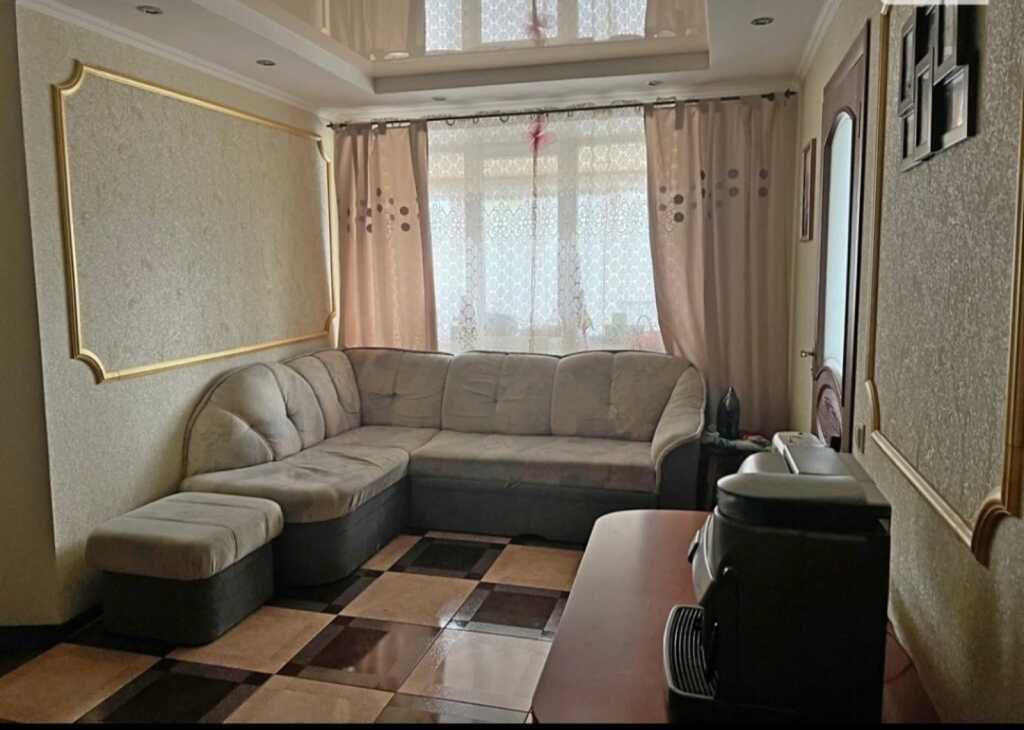 Продаж 3-кімнатної квартири 53.4 м², Чорновола вул.