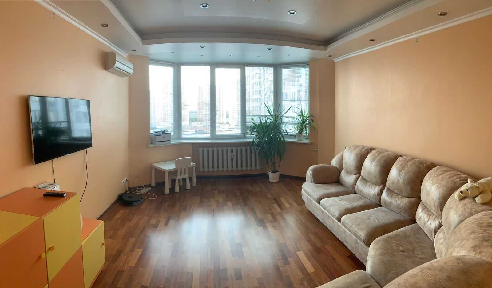 Продажа 2-комнатной квартиры 70 м²