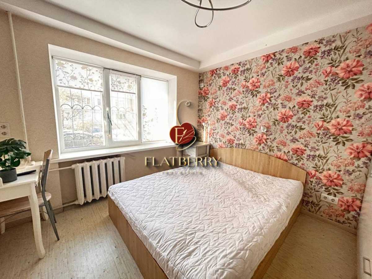 Продажа 2-комнатной квартиры 45 м², Валентина Серова ул., 30А