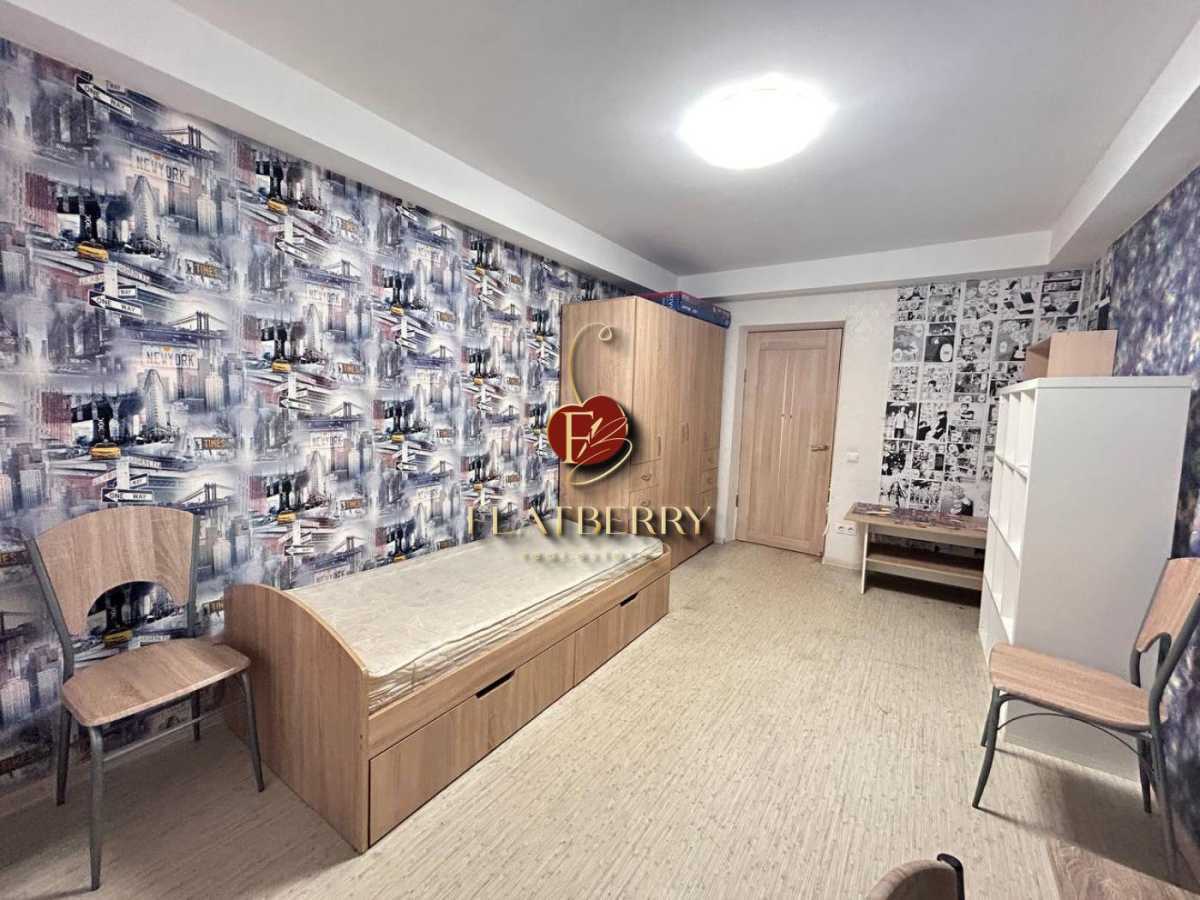 Продажа 2-комнатной квартиры 45 м², Валентина Серова ул., 30А