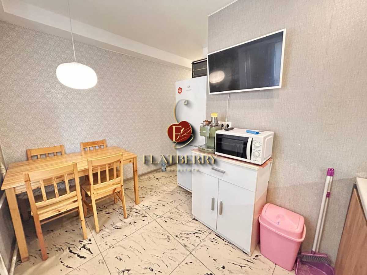 Продажа 2-комнатной квартиры 45 м², Валентина Серова ул., 30А