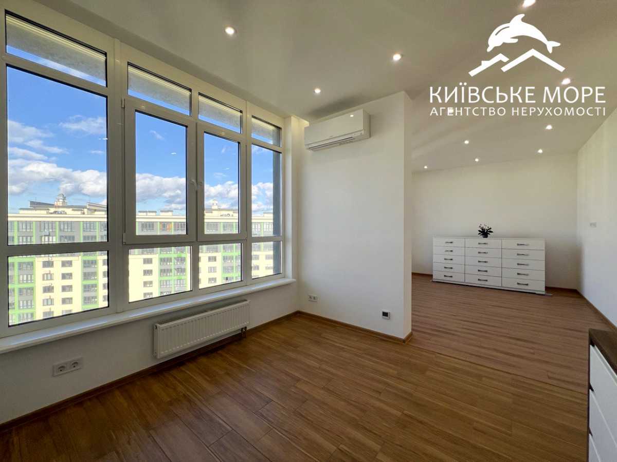 Продаж 3-кімнатної квартири 98 м², Михайла Максимовича вул., 32а