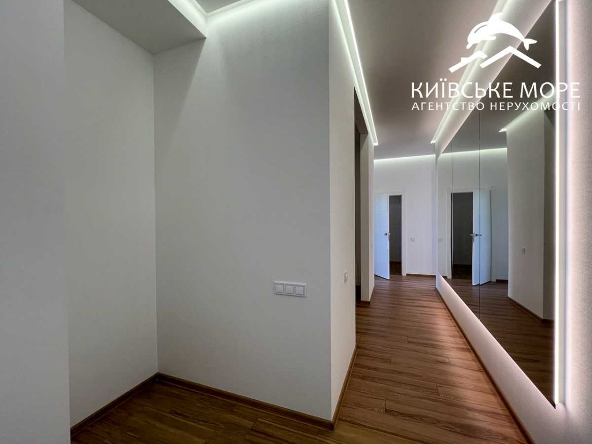 Продаж 3-кімнатної квартири 98 м², Михайла Максимовича вул., 32а