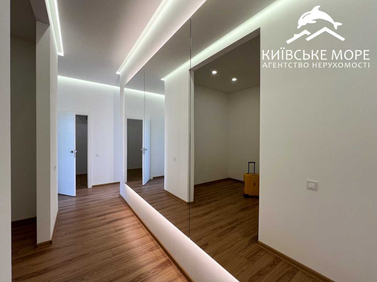 Продаж 3-кімнатної квартири 98 м², Михайла Максимовича вул., 32а