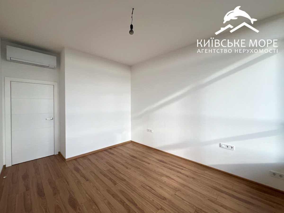 Продаж 3-кімнатної квартири 98 м², Михайла Максимовича вул., 32а