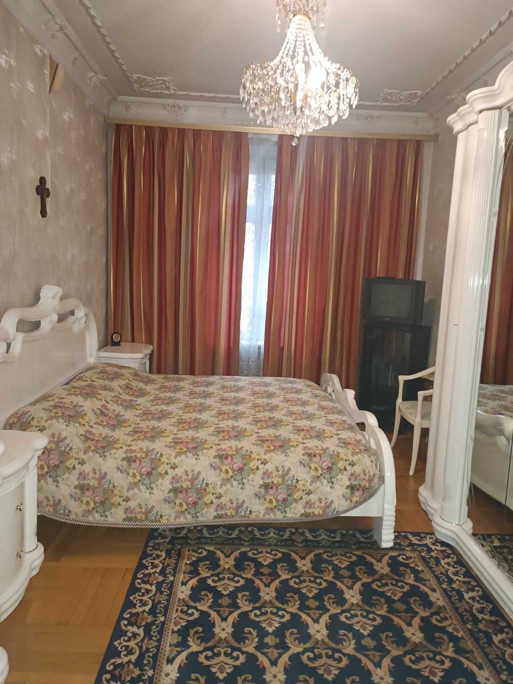 Продаж 4-кімнатної квартири 127 м², Коблевская вул.