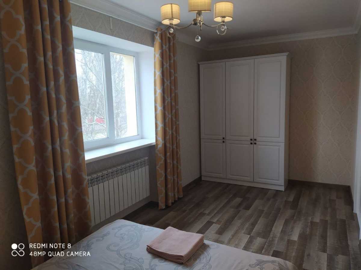 2-комнатная квартира посуточно 42 м², Ушакова просп., 68