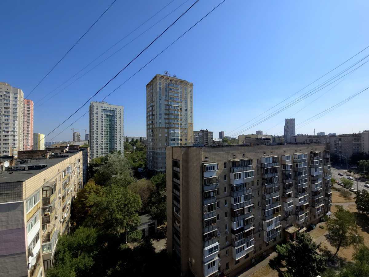 Продажа 2-комнатной квартиры 52 м², Науки просп., 9