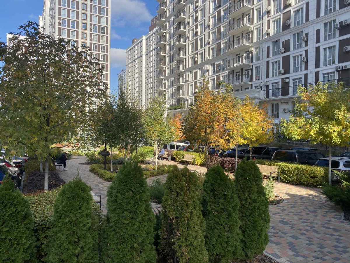 Продажа 2-комнатной квартиры 61 м², Михаила Максимовича ул., 27