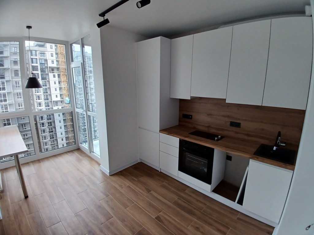 Продажа 1-комнатной квартиры 37 м², Леонида Бирюкова бул.