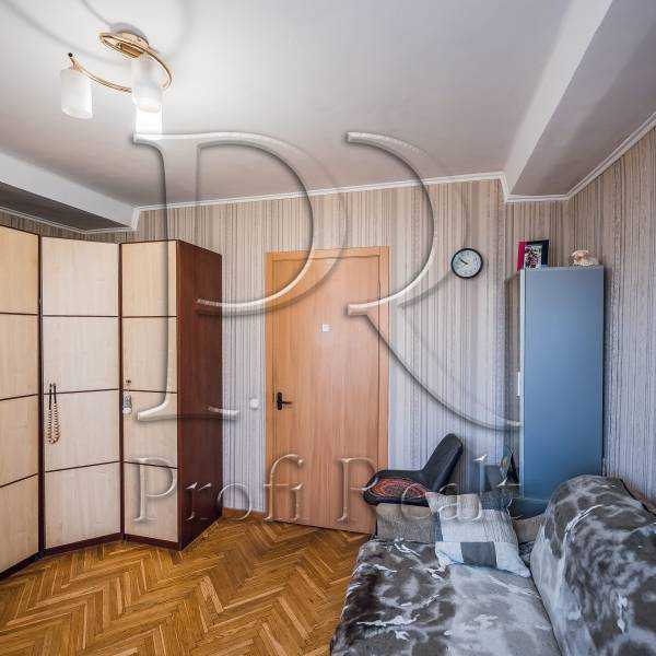 Продажа 3-комнатной квартиры 62 м², Кирилловская ул., 124