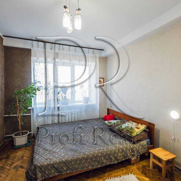 Продажа 3-комнатной квартиры 62 м², Кирилловская ул., 124