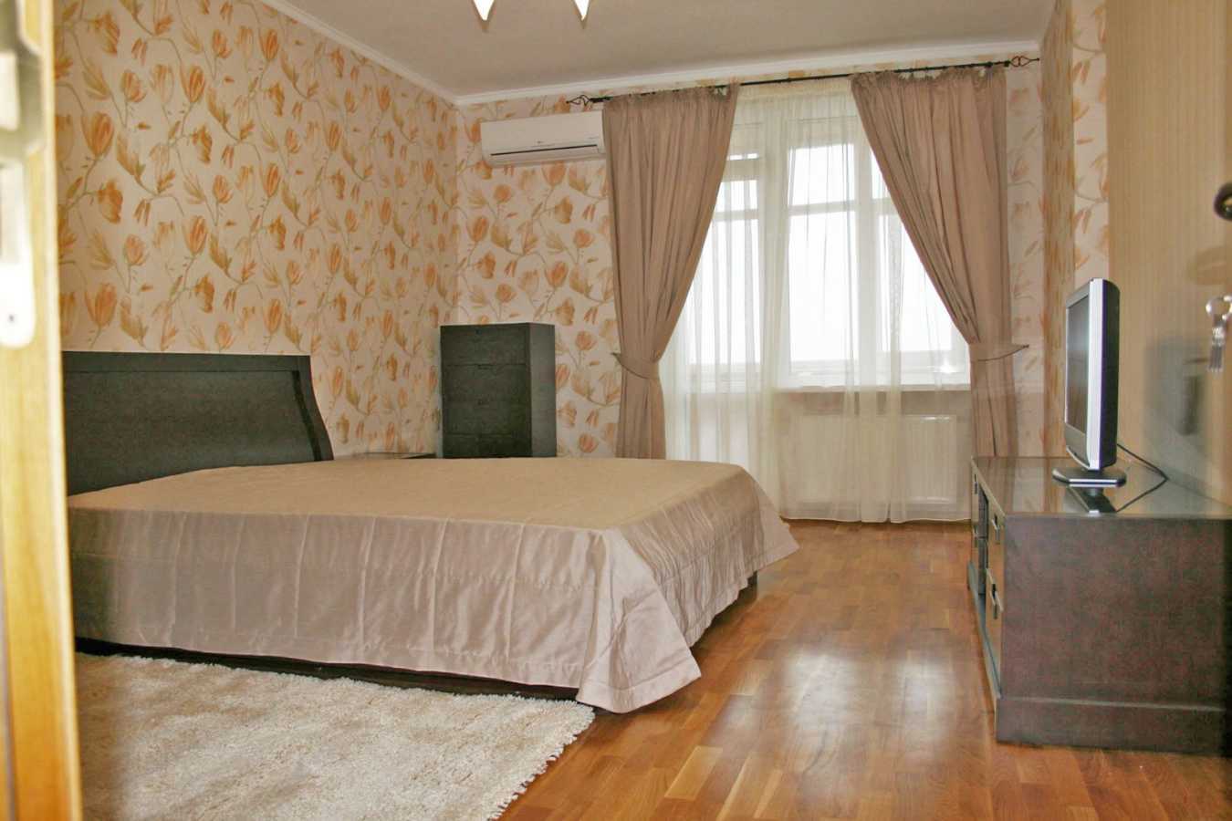 Аренда 3-комнатной квартиры 120.8 м², Львовская ул., 22