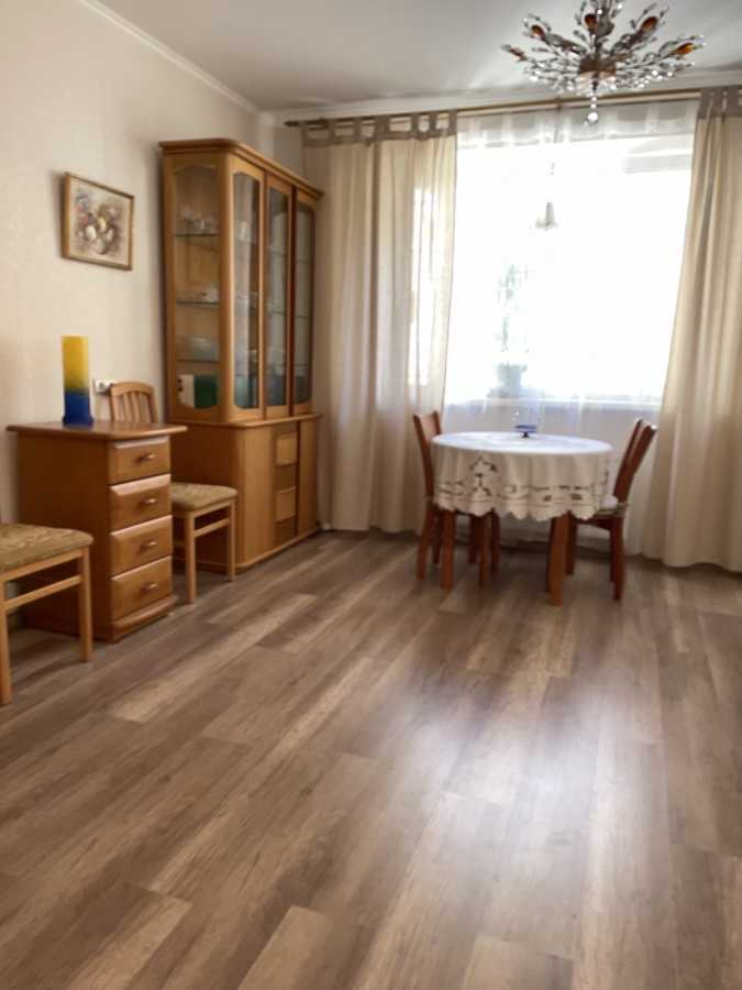 Продажа 1-комнатной квартиры 49 м², Крещатик ул., 55