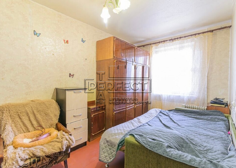 Продаж 1-кімнатної квартири 12 м², Азербайджанська вул., 8Б