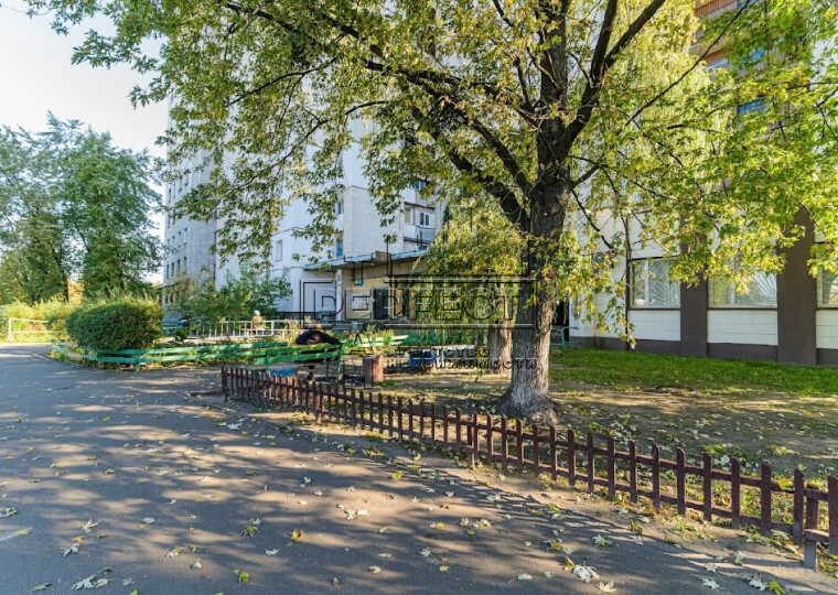 Продаж 1-кімнатної квартири 12 м², Азербайджанська вул., 8Б