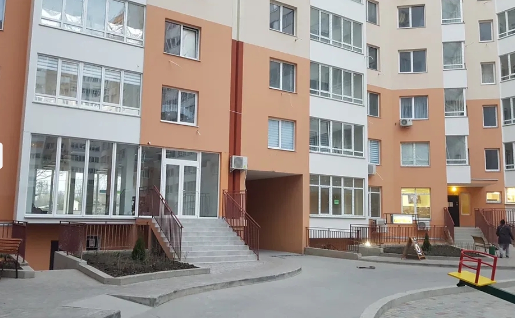 Оренда приміщення вільного призначення 105 м², Массив Радужный вул.