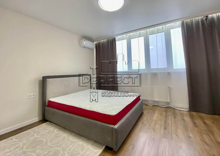 Продаж 3-кімнатної квартири 64 м², Петра Запорожця вул., 26А