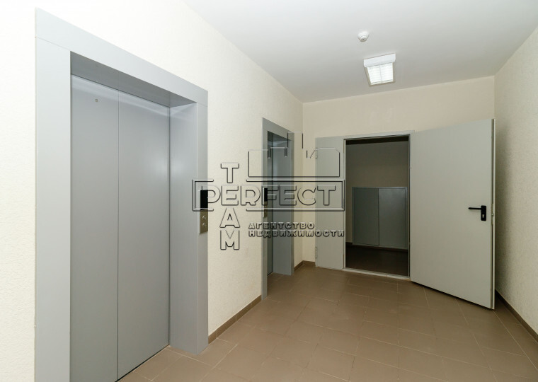 Продаж 3-кімнатної квартири 102 м², Соборна вул., 18