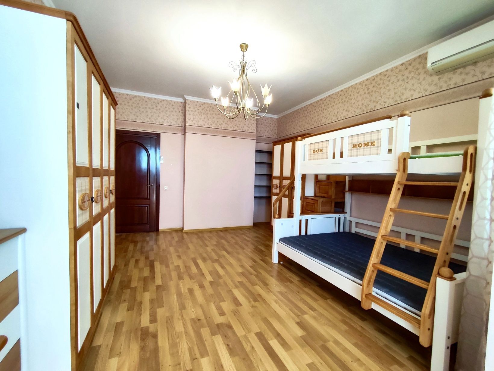 Аренда 2-комнатной квартиры 115 м²